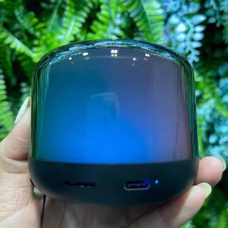 Joyroom-JR-ML03-RGB-Bluetooth-Speaker-4