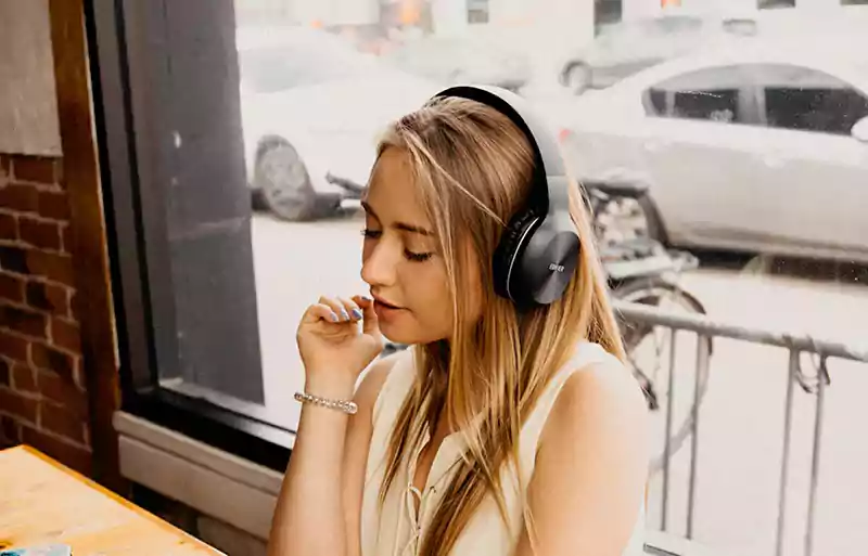 Edifier W800BT Plus Bluetooth Stereo Headphones 03